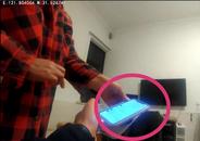 男子裸聊被敲詐替母親報警，上海民警先后救助母子倆