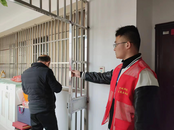 望城街道：拆除違建防盜門， 筑牢居民安全防護墻