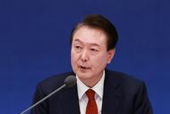 韩国总统：将严肃处理医生集体辞职离岗行动