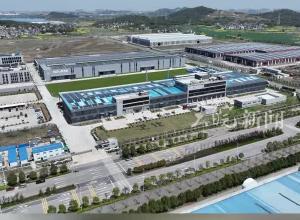 全国主流媒体芜湖行采访团共赏产业创新新图景

