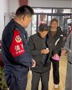 廬江一老人數千元“添歲錢”丟失竟不知，村干部拾金不昧