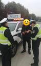坐過站被丟服務區 高速交警暖心相助