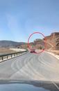山西一公路上出現牌樓擋道 當地：先有牌樓后有路