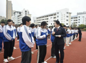 肥西縣檢察院：“法治大禮包”送進校園