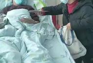大皖正能量|望江13歲男孩患重病  “安徽好人”彭霞前往醫院看望鼓勵