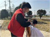肥西縣紫蓬鎮：“為愛啟航 一路‘童’行”義診義剪志愿服務活動