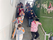 蚌埠市吳安小學開展消防疏散演練暨消防安全進校園活動