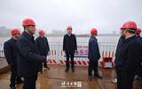 黄晓武调研滨河南路三期、延安路淮河大桥建设情况