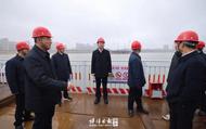 黃曉武調研濱河南路三期、延安路淮河大橋建設情況