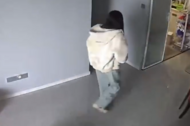 23歲女主播奔現男粉絲 趁他做菜時偷錢