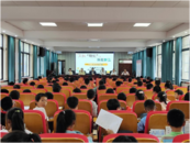 懷寧縣金拱鎮中心學校開展學生自我成長心理輔導課