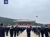 剛剛，馬英九公祭黃帝陵