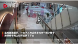 一女子商场跳楼砸中路人！被砸者报平安：本命年，大难不死，必有后福