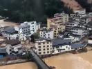广东韶关江湾镇遭受洪涝灾害 当地一救援队：塌方致道路阻塞，仍在待命