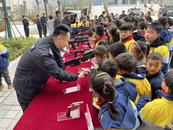 致敬身邊英雄 爭做新時代好少年——解放一路小學走進蚌埠市公安局特警支隊