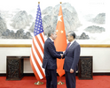 王毅同美国国务卿布林肯举行会谈