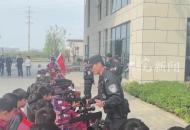 “長大后，我也要當警察！” 蚌埠小學生走進警營參觀學習