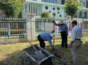 望城街道安豐社區(qū)：加裝晾曬桿，實(shí)現(xiàn)居民“晾曬自由”