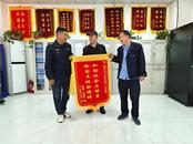 20余萬現金遺落公交 司機完壁歸趙