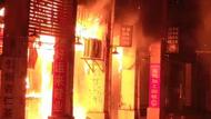 廣東陽(yáng)江沿街商鋪凌晨突發(fā)大火 知情人：失火店鋪隔壁平時(shí)住人