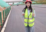安徽首次！高速公路無人攤壓施工來啦