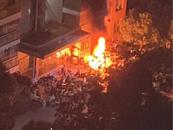 深夜突發(fā)！充電樁處電動車爆燃起火 ，事發(fā)合肥一小區(qū)
