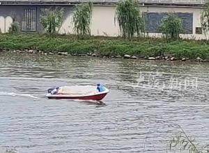 痛惜！江西崇仁坠河失联年轻女老师遗体在水中被发现
