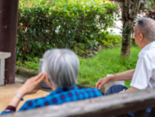 及时语 | 农村赡养父母，儿女该平等吗？