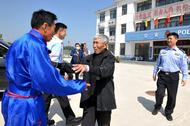 兩地警方空中架橋，助走失64年的“寶貝”回家