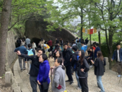 假期第二天，天柱山景區客流量接近“上限”