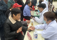 第一人民醫院健康服務百姓|走進沫河口鎮洪集村開展醫院黨員下基層義診活動