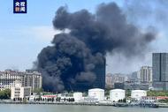 上海徐匯區在建工地火災明火已撲滅 無人員傷亡