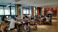 星瀚書海城市閱讀空間父親節舉行觀影活動