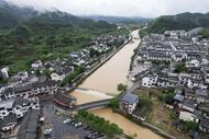 黃山千年古村多舉措筑牢防汛屏障
