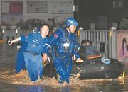 此轮强降雨灾害，黄山市先后出动900多支应急抢险队伍