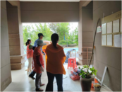 合肥磨店社區(qū)開展“清理樓道雜物，疏通生命通道”專項(xiàng)清理行動