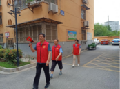 雪華鄉（宏業村街道）第三社區：平安志愿夜間巡邏 共建和諧穩定社區