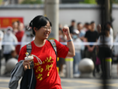 评论丨高考作文：“三个维度”打天下！