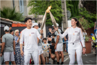 靳東手持奧運火炬，傳遞中國形象與“要強”精神