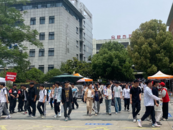 語文老師分析安徽高考作文題：寫作時不應局限于回答是或者否