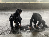 包河城管迅速聯動應對雨情保暢通
