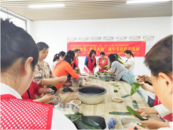 上派鎮紫蓬社區:“粽”享歡樂 親子共融