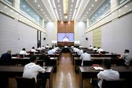 潁上縣組織收聽收看2024年度市級總河長會議 