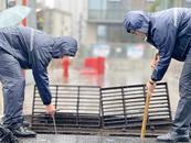 設置電動防淹擋板、電子圍擋 合肥軌道24小時防汛應急值守