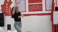 上班時間在村委會跳舞？陜西一縣人社局回應