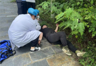 研學生山上突然中暑暈倒 巢湖警醫徒步登山成功救援