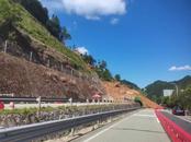 G56杭瑞高速K124边坡塌方，双向道路通行阻断