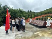懷寧縣月山鎮向榮村開展慶“七 ? 一”紅色教育活動
