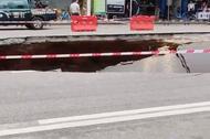  廣東東莞一路段部分路面塌陷  當地回應：正緊急搶修，無人員傷亡