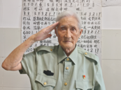 老兵追憶崢嶸歲月丨嚴(yán)明友：退伍后扎根鄉(xiāng)村從教70年